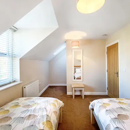Little Whitehall Tatil Evi *